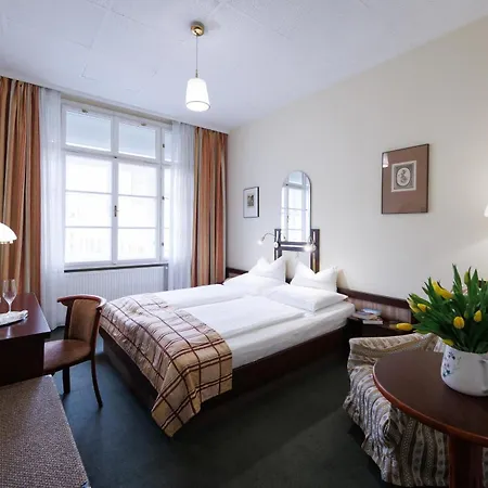 Continental Hotel-Pension-3