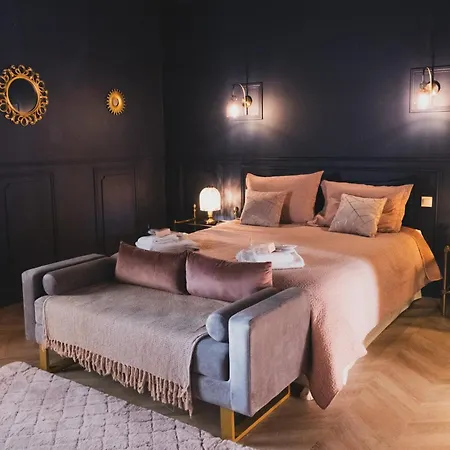 Maison D'Hotes De Charme "La Belle Dame Sans Regrets"-2