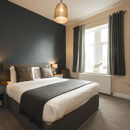 Rooms At The Dressers Arms-3