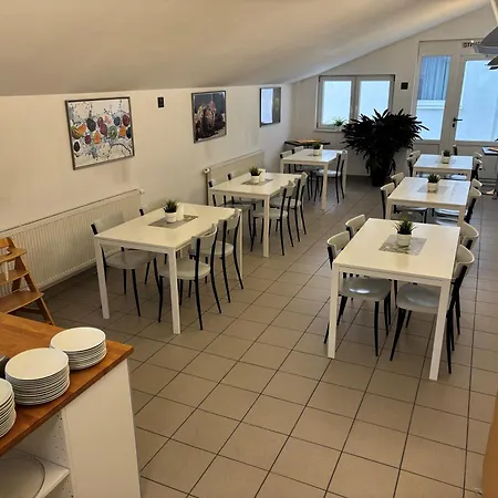 Hotel Drei Koenig- Ihr Transithotel-3