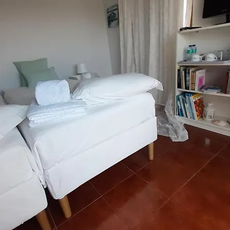 Sun & Sand Guesthouse-3