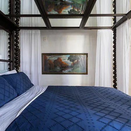 Chateau Tivoli Bed And Breakfast-3