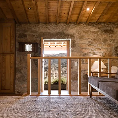 Quinta Da Portela - Casa Visconde Arneiros - By Rowdhouses-3