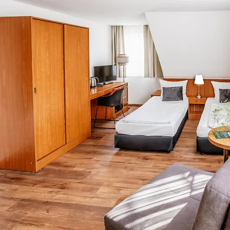 Hotel Gartenstadt Erfurt-2
