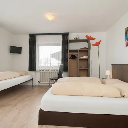 Bed & Breakfast Der Tiroler-3