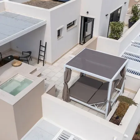 Kalinifta Rooms Luxury Style-3