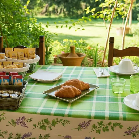 B&B Nel Giardino In Fiore-3