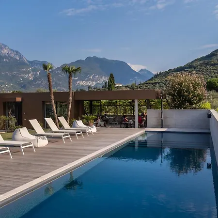 Oleeva Garda Living - Adults Only-2