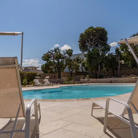 Villa Emy Boutique Bed & Breakfast-2