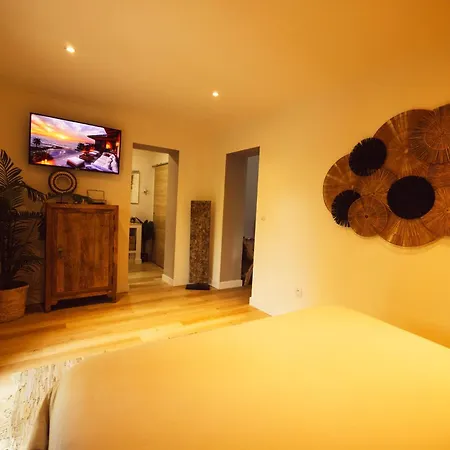 Suite And Spa La Perla Bianca-3