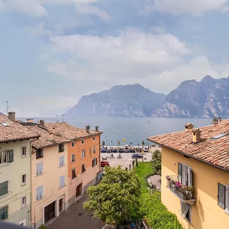 Garda Living Apartments Torbole-2