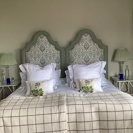 Loch Gorm House-2