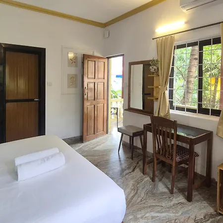 Laliguras Villa Beachside Escape - 100M From Candolim Beach-3