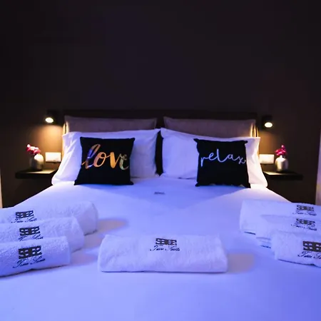 Tesse Suite-2