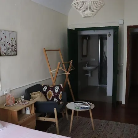 Les Magranes Bed & Breakfast-3