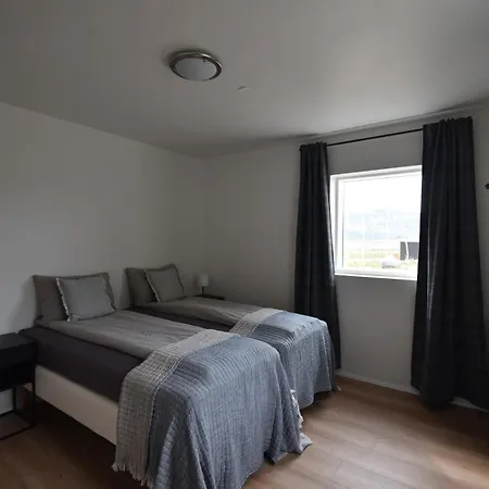 Glacier World - Hoffell Guesthouse-2