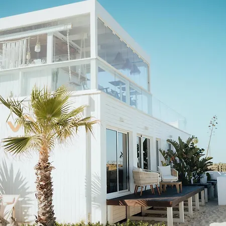 We Surf House-3