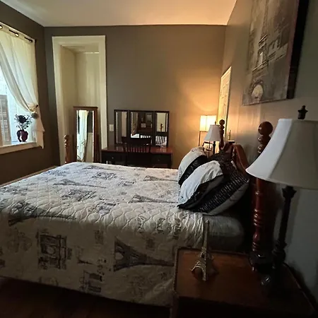 Graystone Manor-3