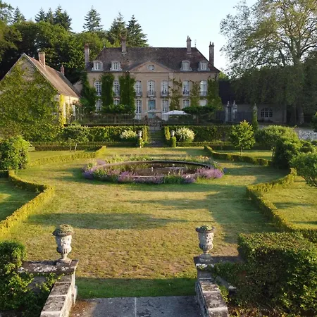 Chateau De Villette-3