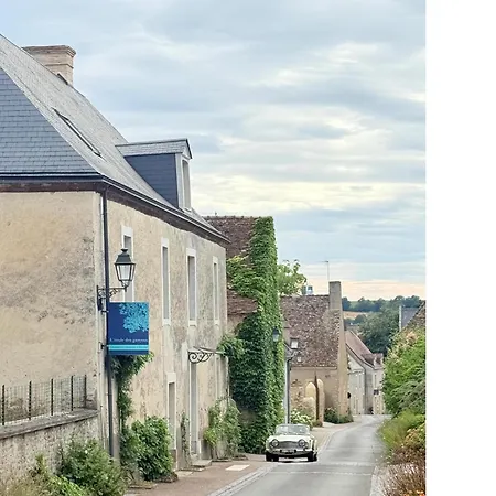 L'Ecole des Garçons-2