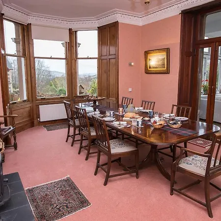 Holly Lodge-2