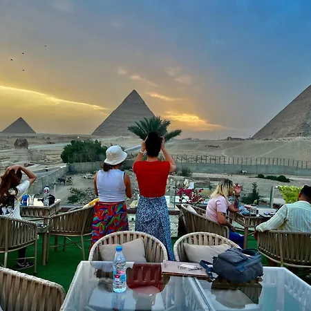 Seven Pyramids View Inn - Rooftop Breakfast-3