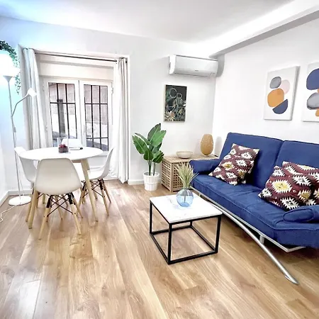Dplace To Be - Exclusive Apartments In Historic Center-3
