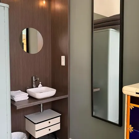 Juliana Boutique Guestrooms-2