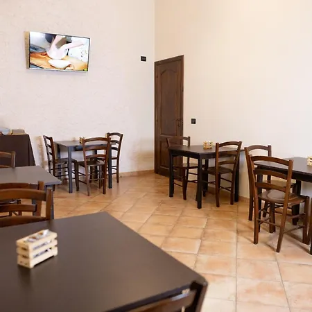 Bed&Breakfast Giardini Di Marzo-3