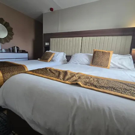 Double Bedroom Studios-2