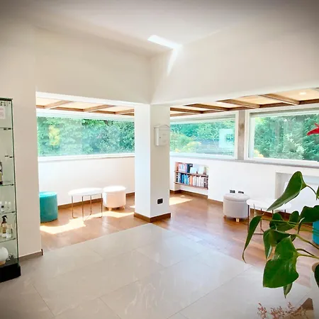 HARTMANN FEEL AT HOME B&B Villa Gignese-3