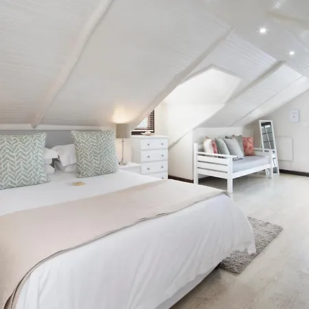 The Potting Shed Guest House-2