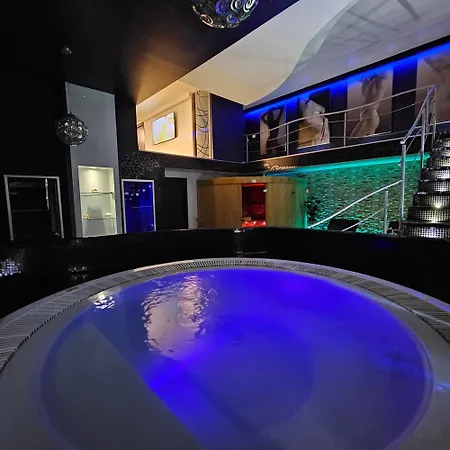 Christian'S Suites & Spa-3
