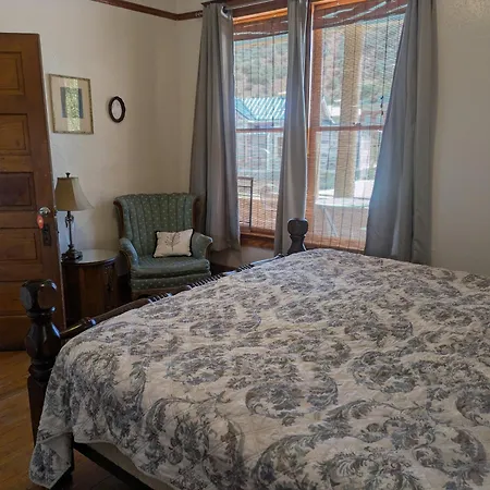 The Oliver House - Adults Only-2
