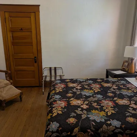The Oliver House - Adults Only-3