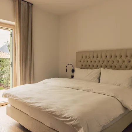 Pomella'S Guesthouse-3