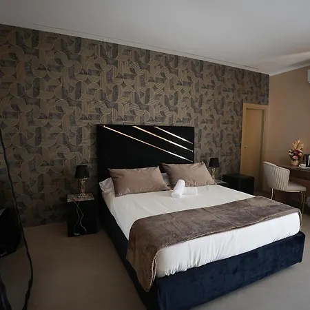 B&B Suites&Rooms piazza dei martiri-2