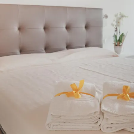 Terra Ferma Rooms&More-2