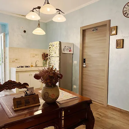 Iris Guest House-2