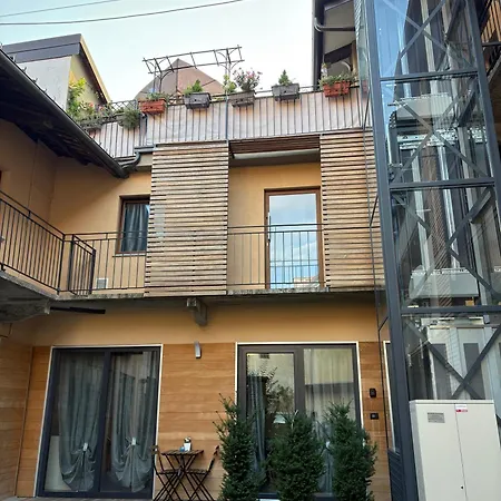 Maison De Cavour-2