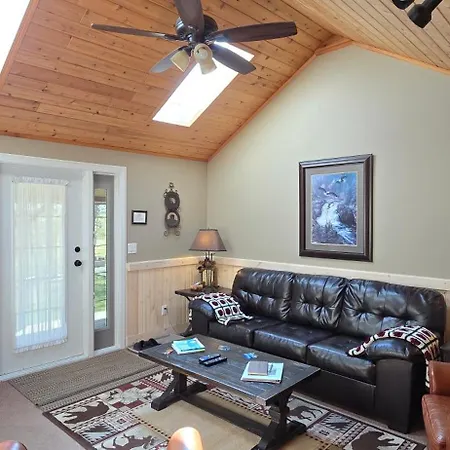 Rocky Ridge Country Lodge-2