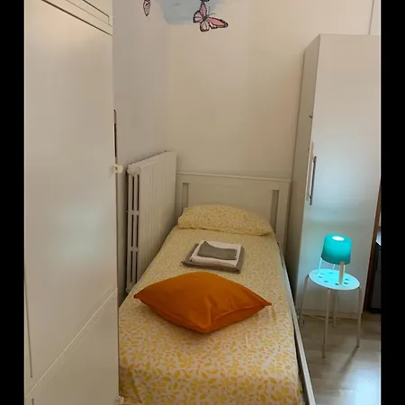 Backpackers House-3