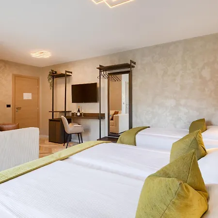 Pula City Center Accommodation - Breakfast Included-3