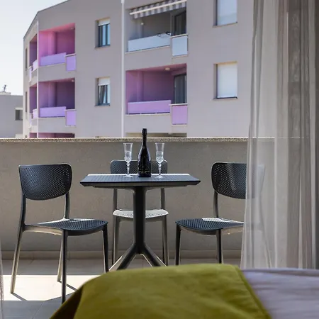 Pula City Center Accommodation - Breakfast Included-2