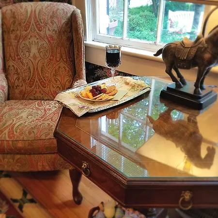 Pettigru Place Bed & Breakfast-3