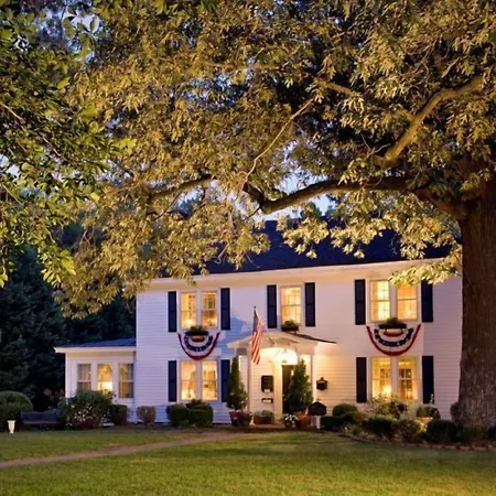 A Williamsburg White House Inn-3