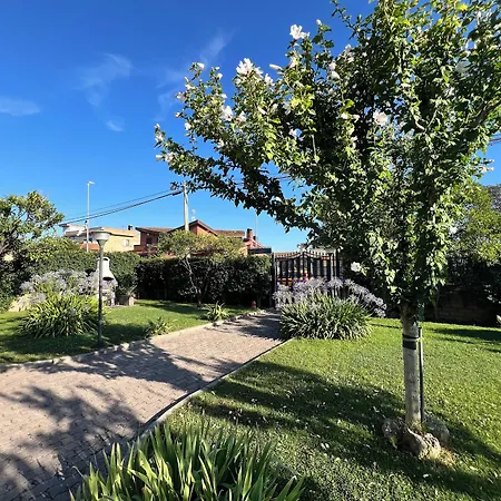 Giardino Degli Aranci B&B-3