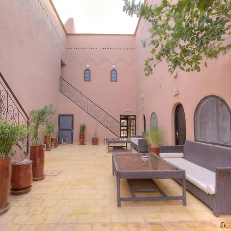 Guest House Bagdad Cafe-3