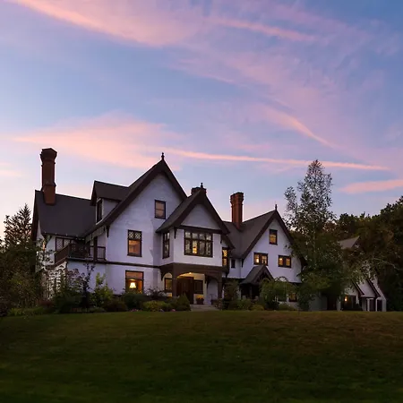 Manor House Inn (Adults Only)-2