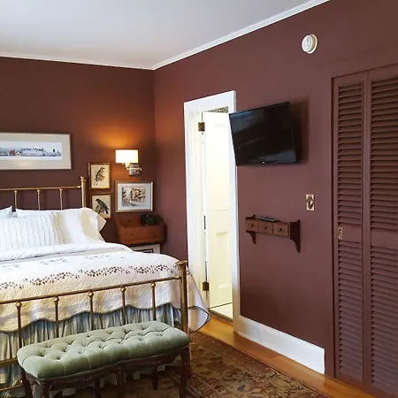 The White House Inn-3